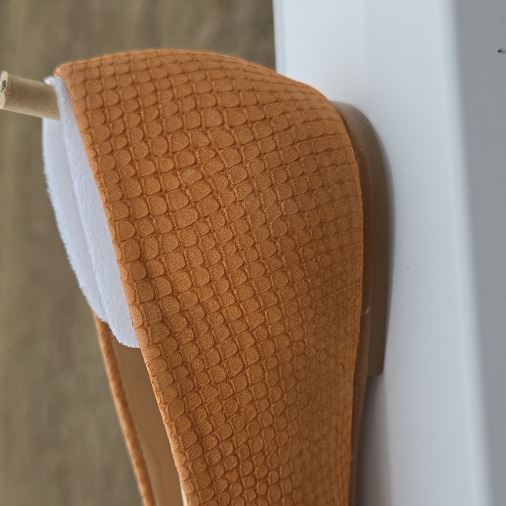 Brand New Talbots Leather Pointed Toe Havana Tan Flats Size 8 1/2 M - Picture 4 of 5